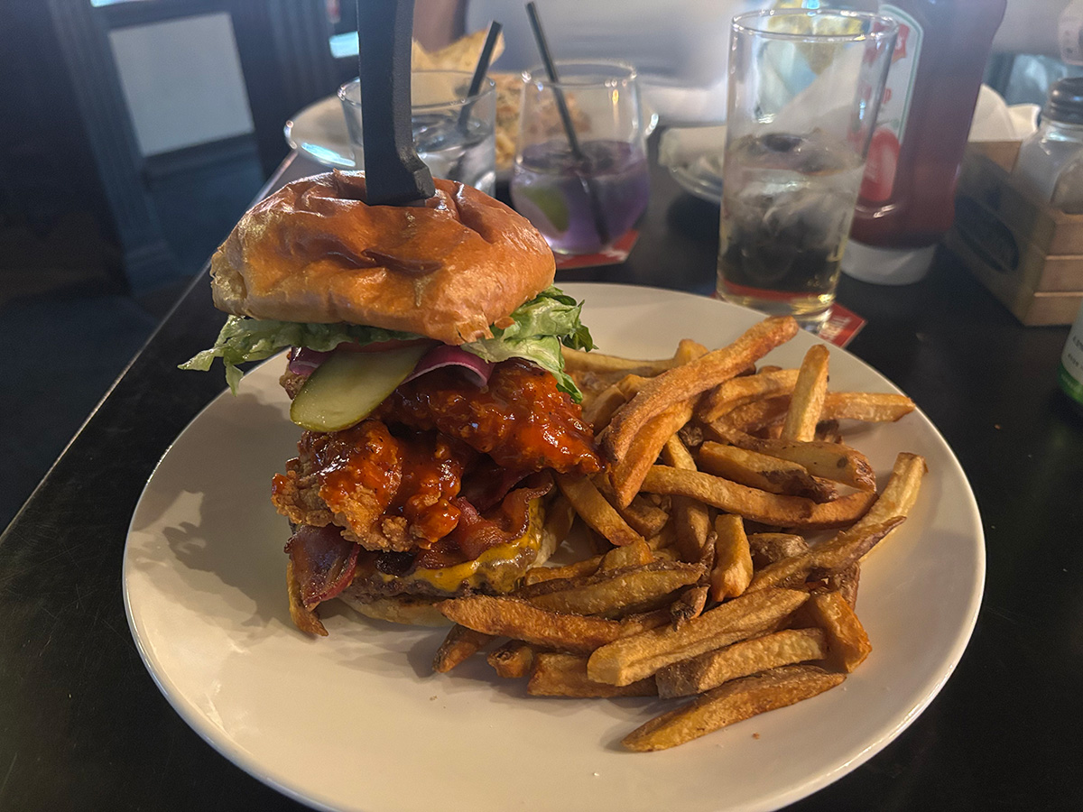 ye-old-squire-burger